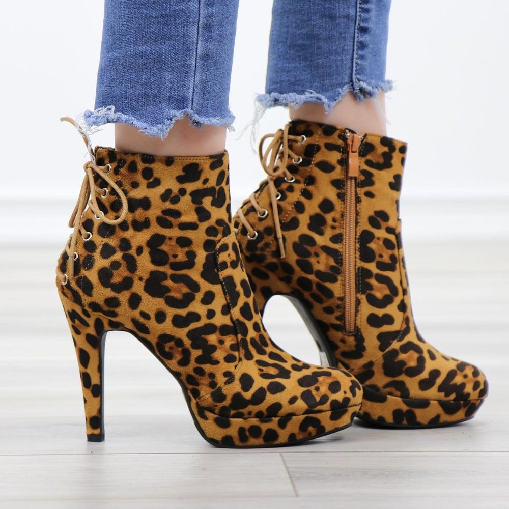 Leopard Back Lace Suede Heeled Ankle platform Boot